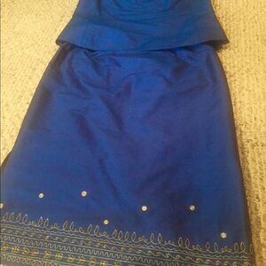 Beautiful silk outfit in blue and gold by Betu